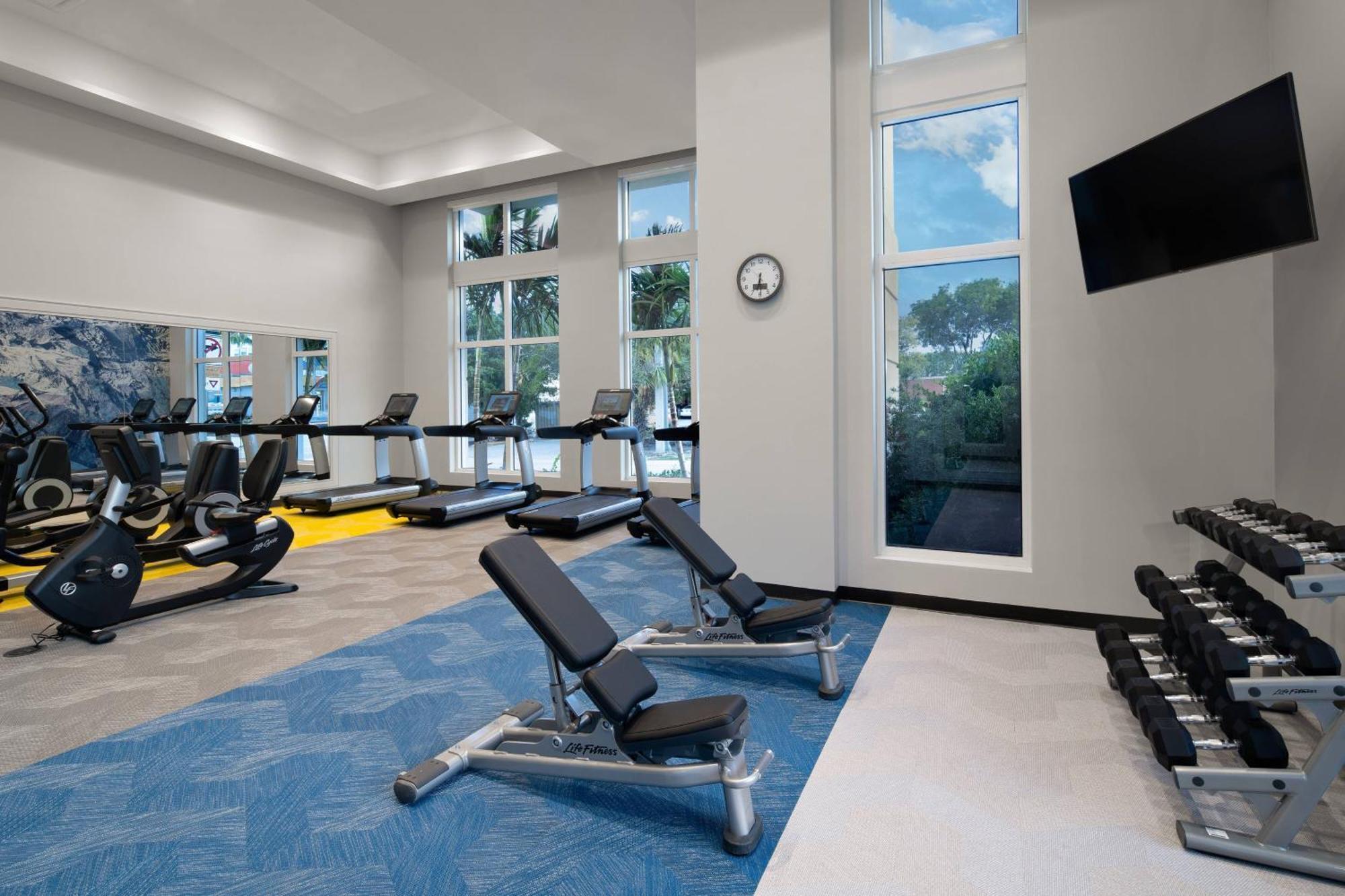Courtyard By Marriott Delray Beach Exterior photo