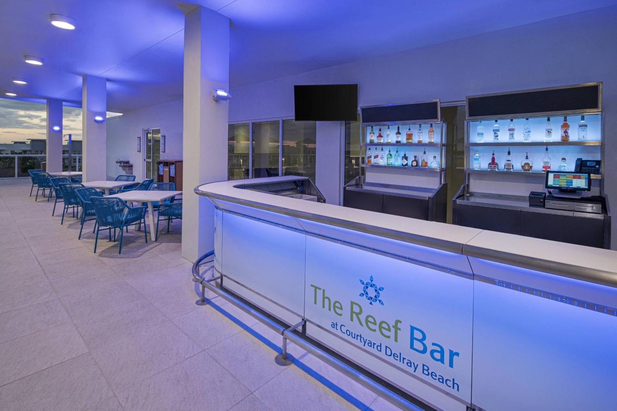 Courtyard By Marriott Delray Beach Exterior photo