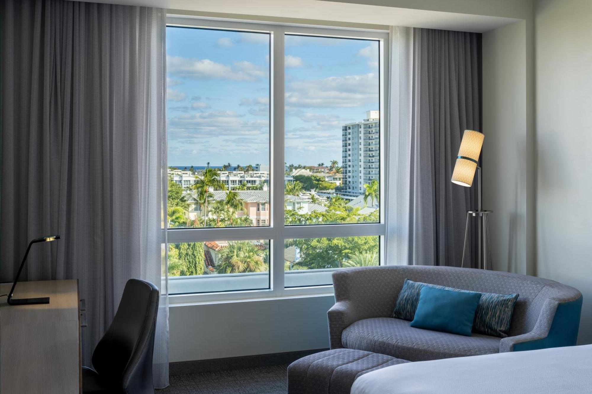 Courtyard By Marriott Delray Beach Exterior photo
